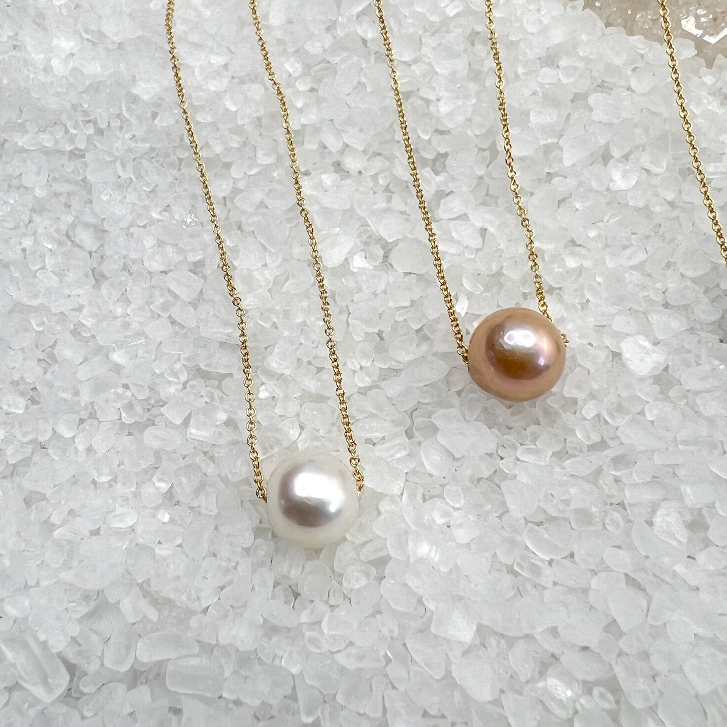 Edison Pearl floater necklace