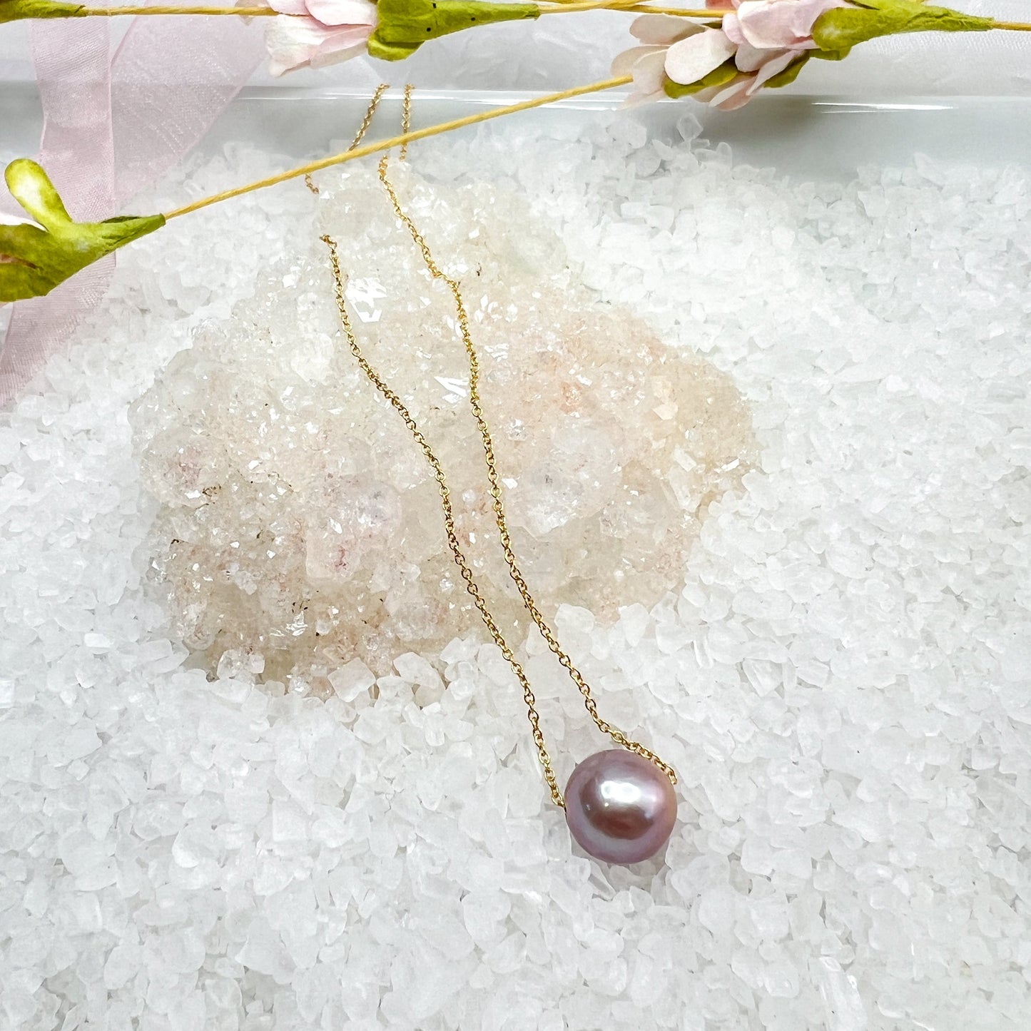 Edison Pearl floater necklace