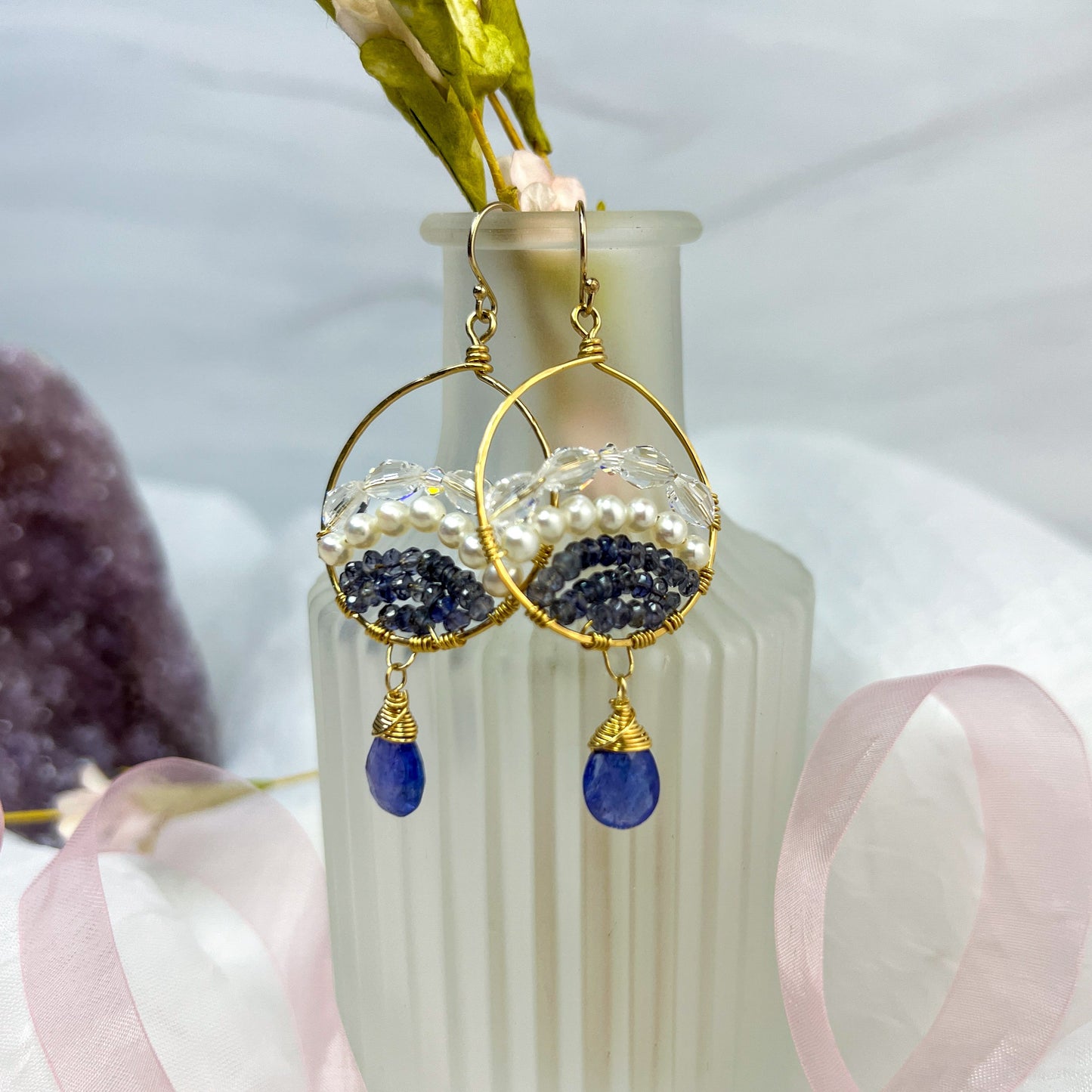 Tanzanite, Iolite & pearl hoops
