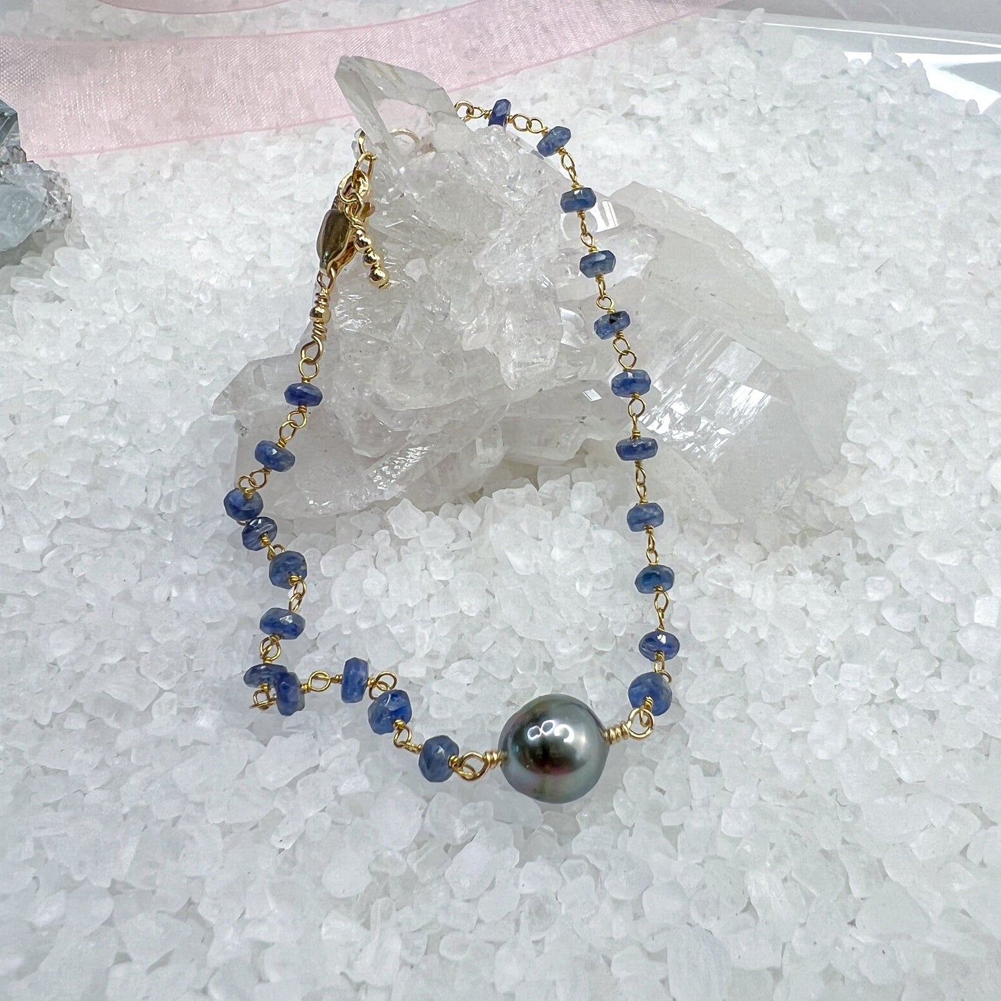 Tahitian pearl & kyanite bracelet