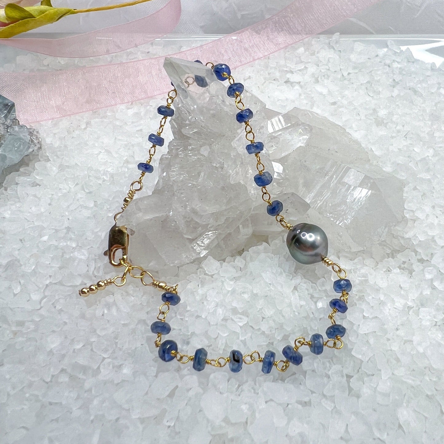 Tahitian pearl & kyanite bracelet