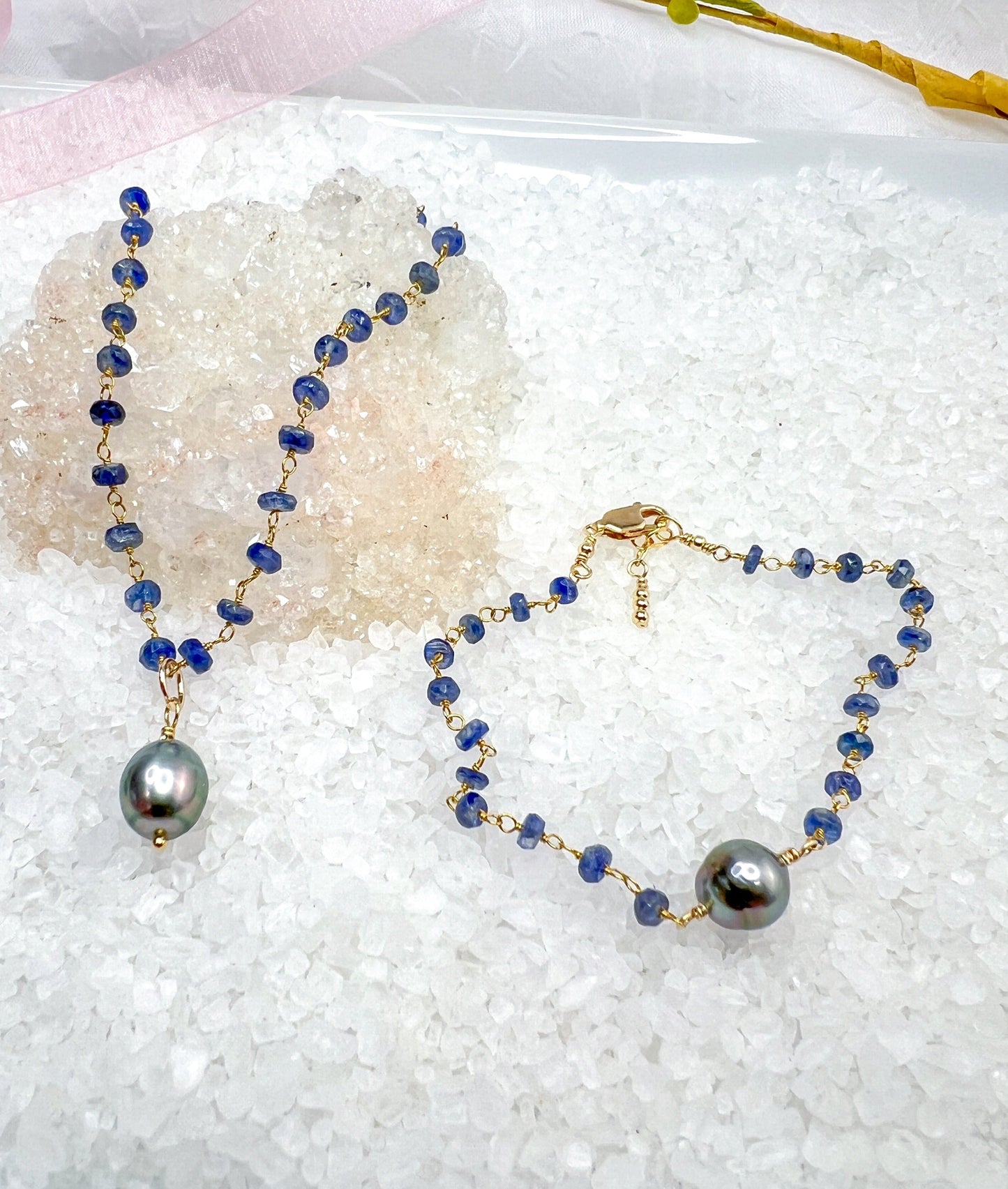 Tahitian pearl & kyanite bracelet