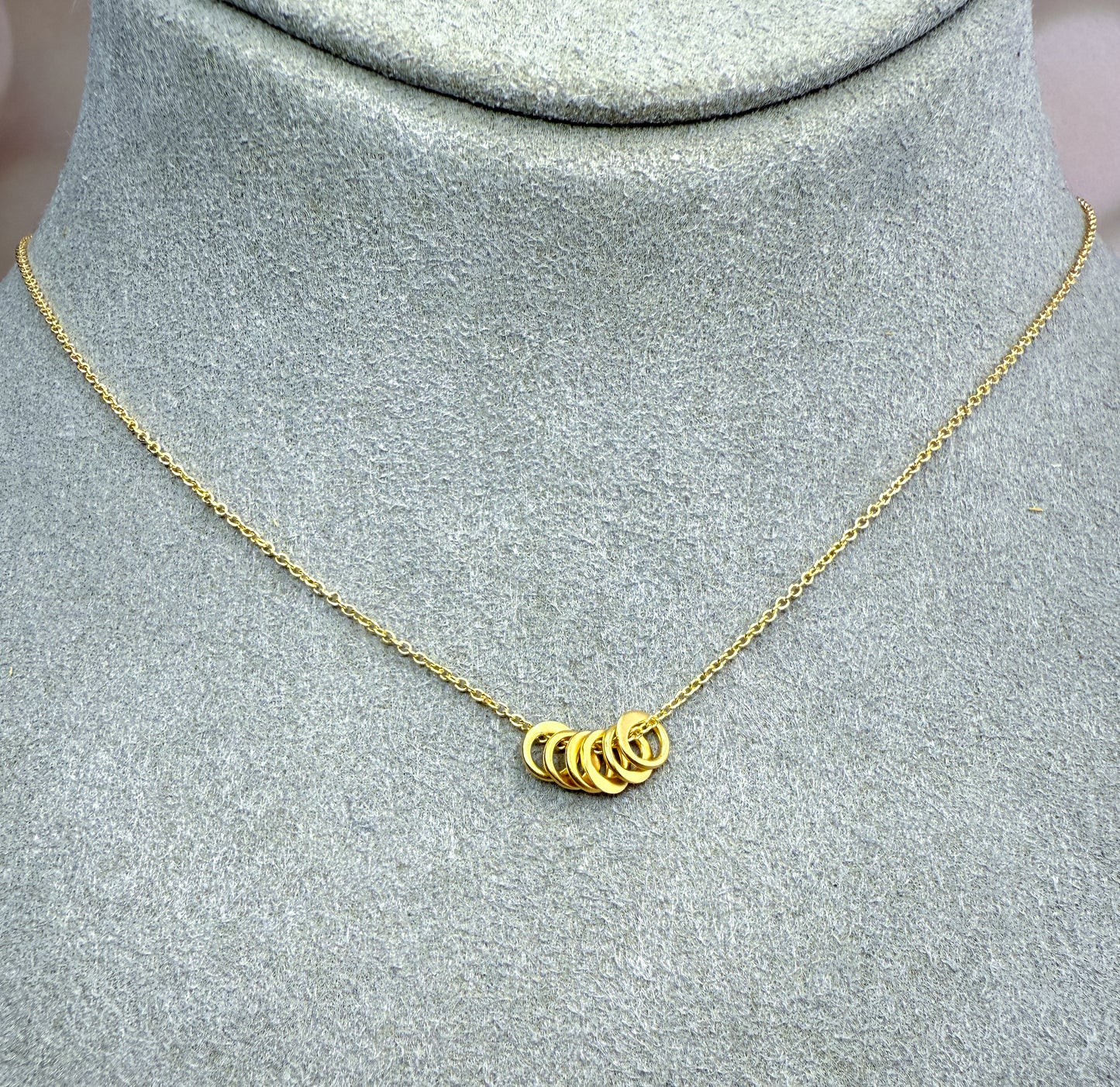 Floating Rings Necklace