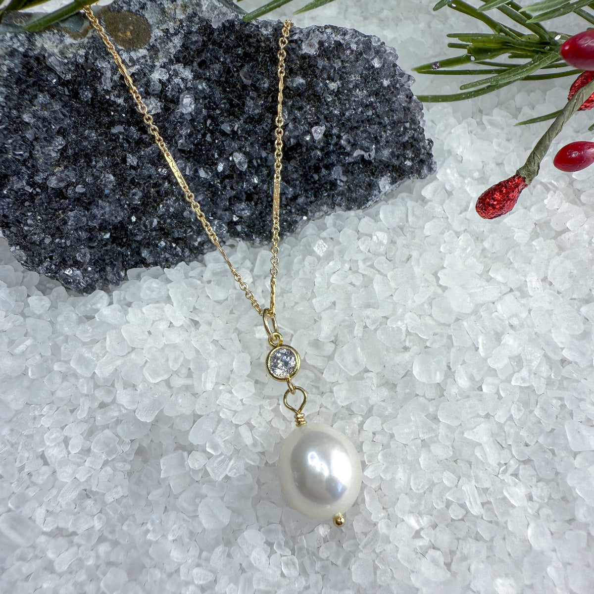 Edison White Pearl Necklace