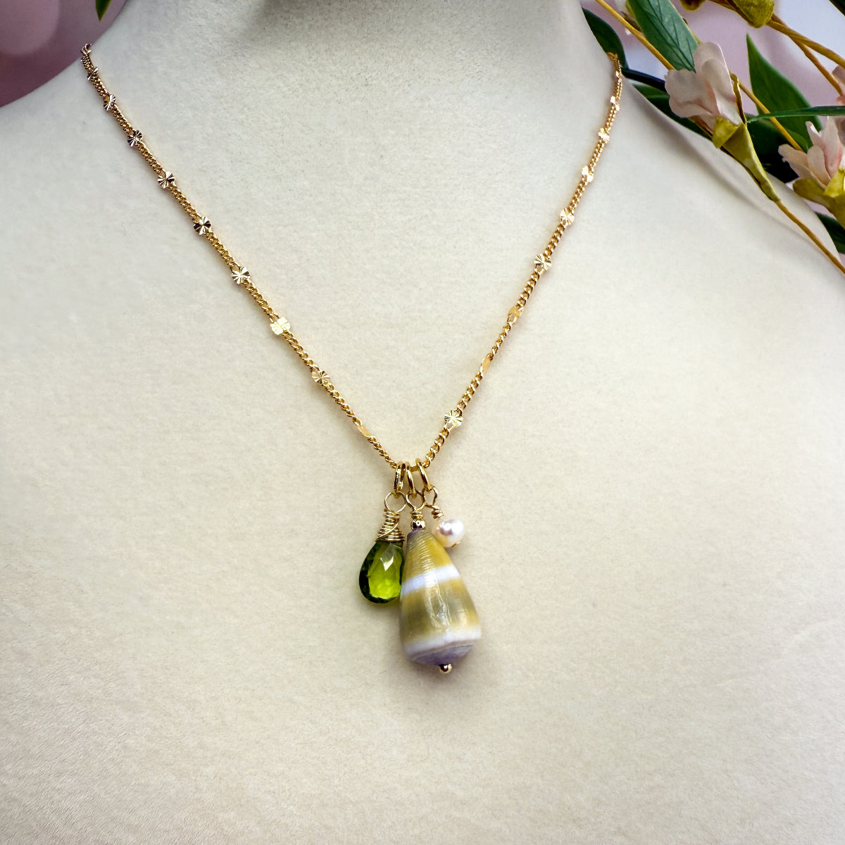 Green Cone Shell,Pearl & Peridot Necklace