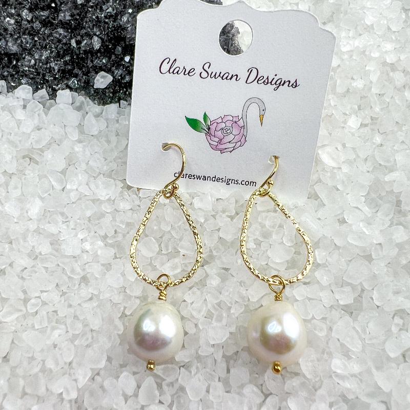 Pearl teardrop earrings