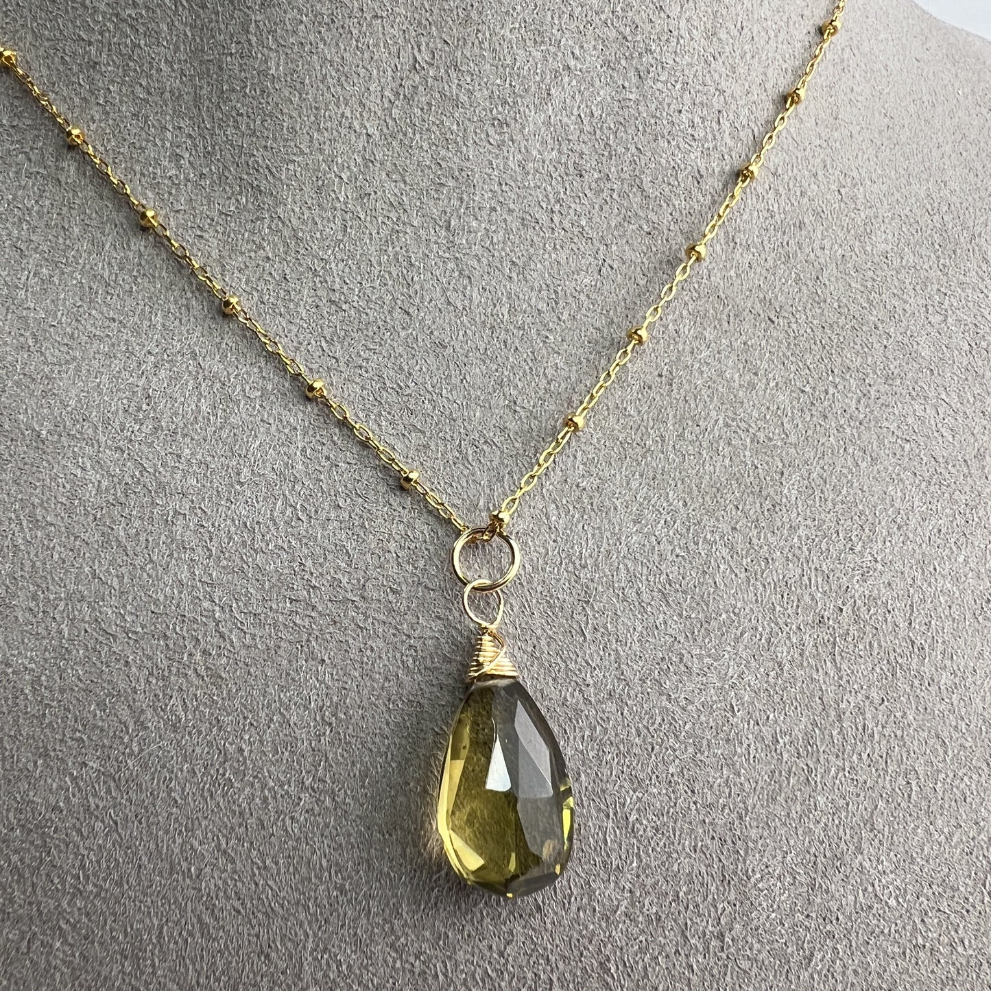 Olive Quartz Necklace