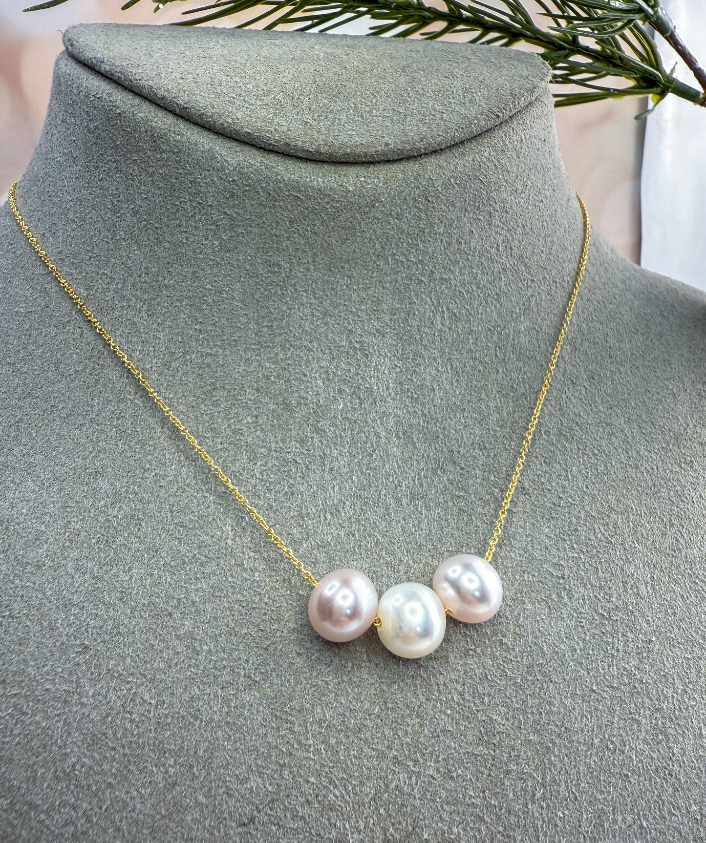 Edison Pearl Floating Trio Necklace