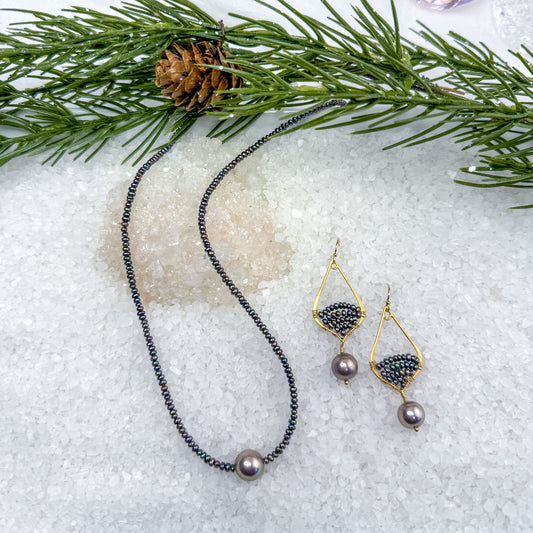 Edison & Gray Pearl Necklace & Earring Set