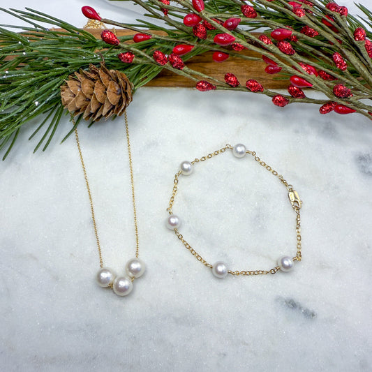 Freshwater Pearl necklace & bracelet gift set