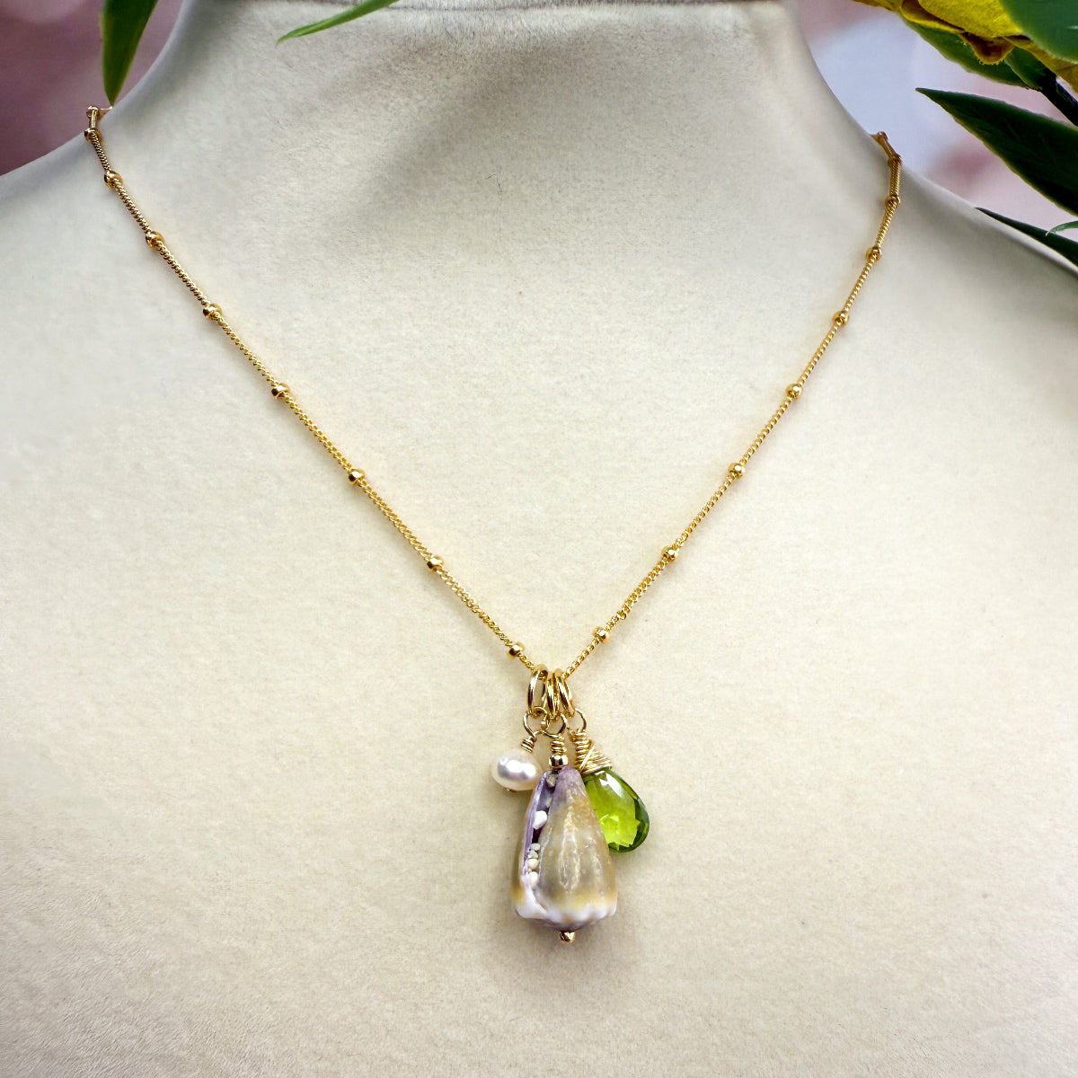 Green Cone Shell,Pearl & Peridot Necklace