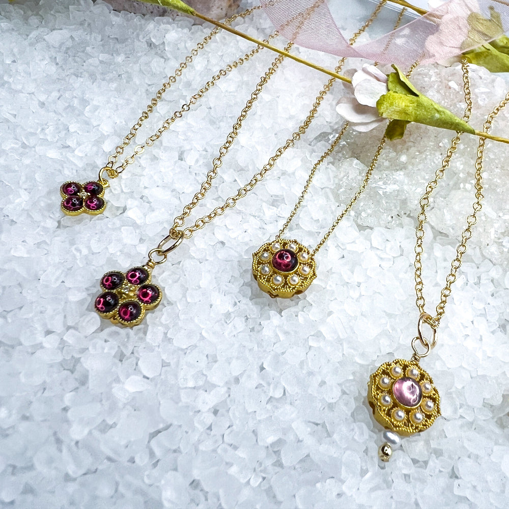 Floral Vintage-inspired Necklace