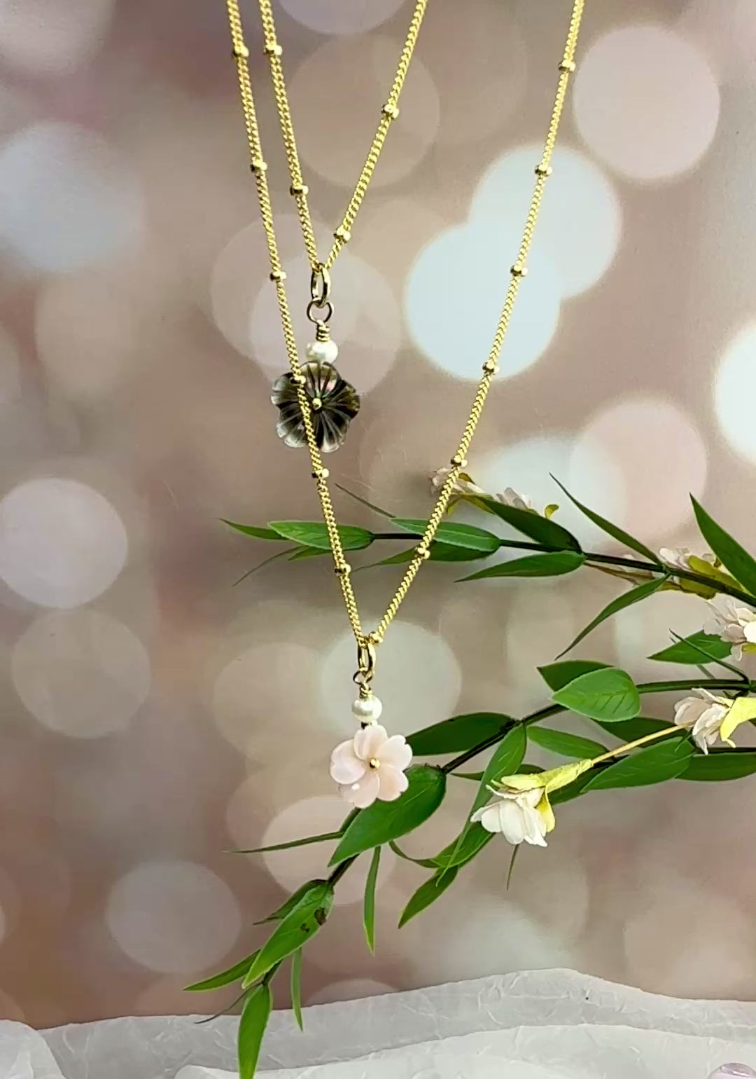 mother of pearl flower necklace