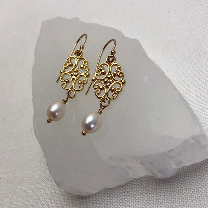 Gold Filigree Necklace & Earring Gift Set