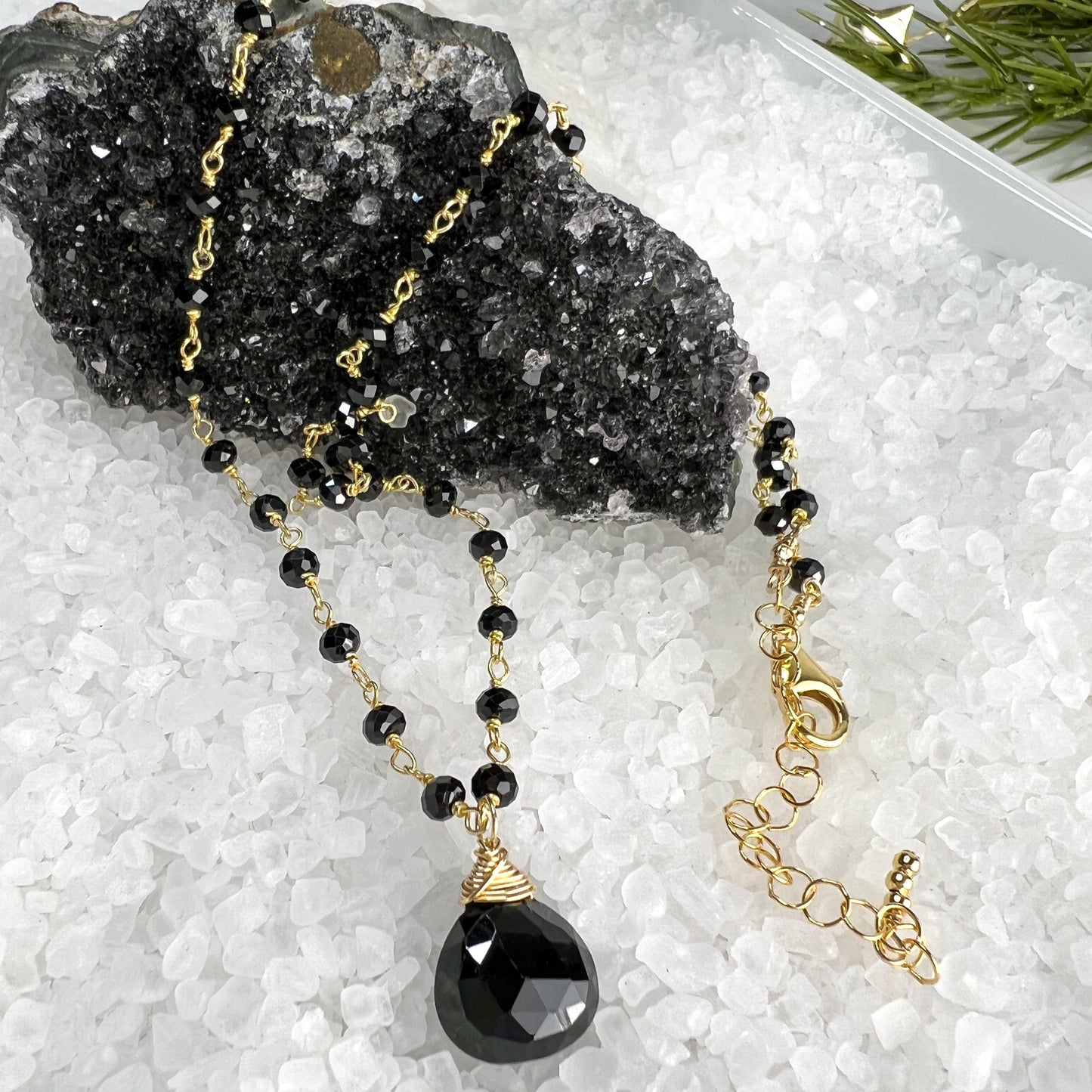 Black Spinel Pendant & Rosary Chain Necklace