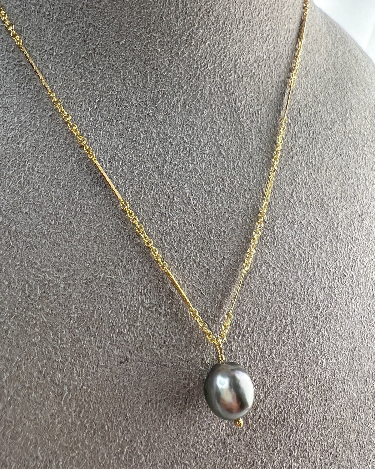 Tahitian Pearl Bar & Link Chain Necklace