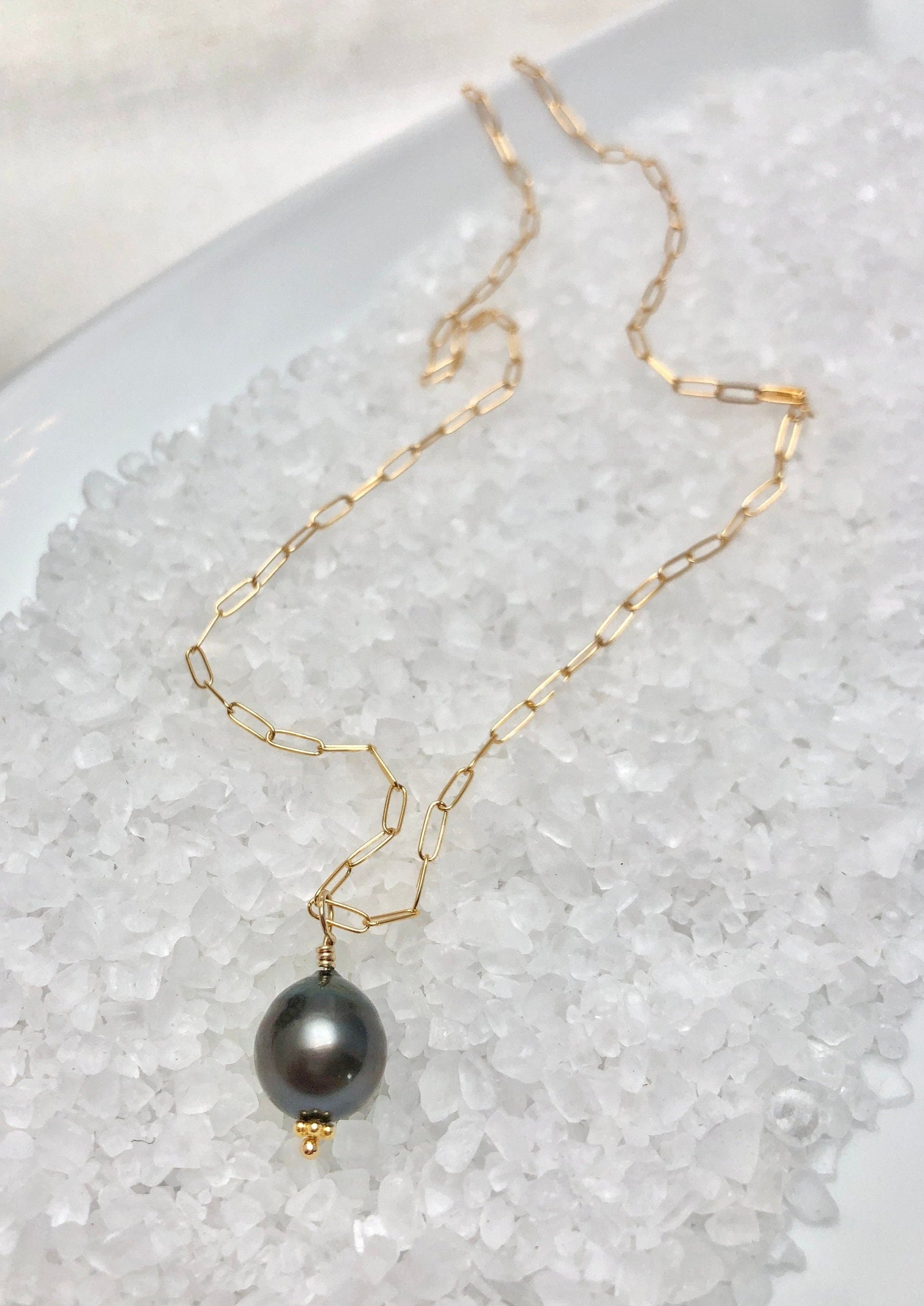 Tahitian Pearl Necklace in Gold with Darker Pearl