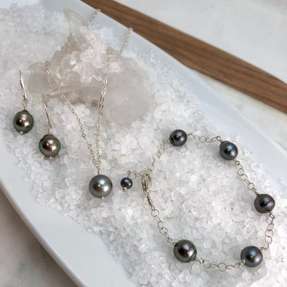 Tahitian Pearl Necklace in Sterling Silver